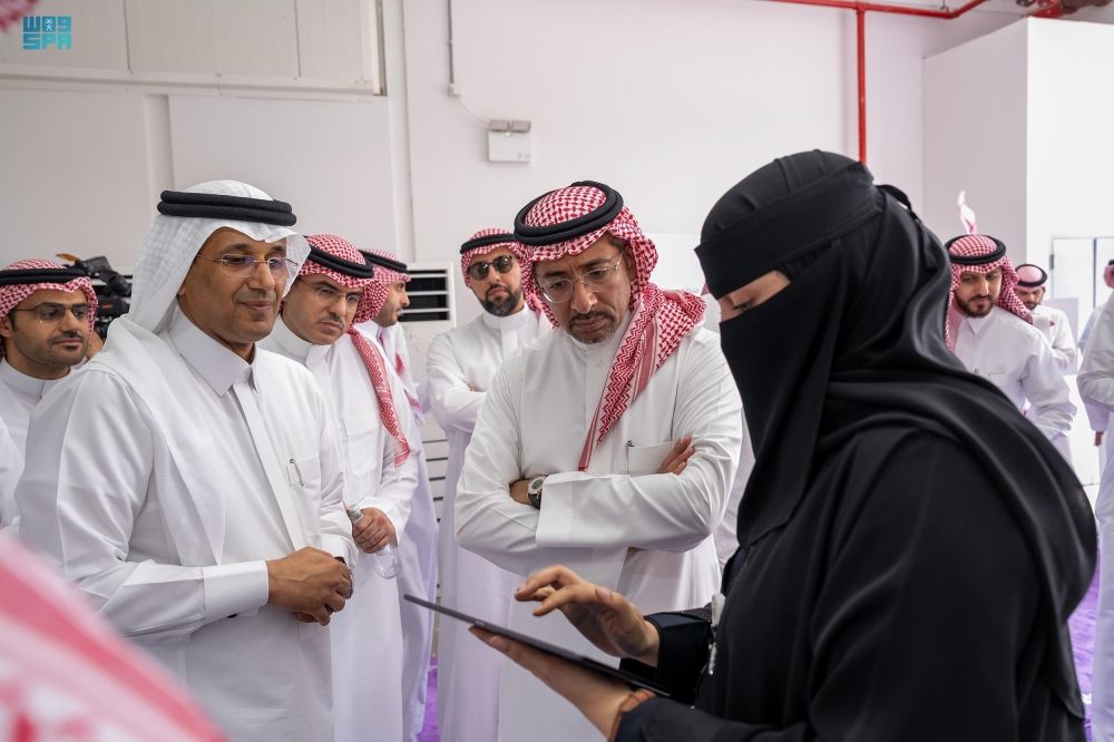 وزير الصناعة يزور عددًا من المشروعات الجديدة في المدينتين الصناعيتين الأولى والثانية بالدمام - واس