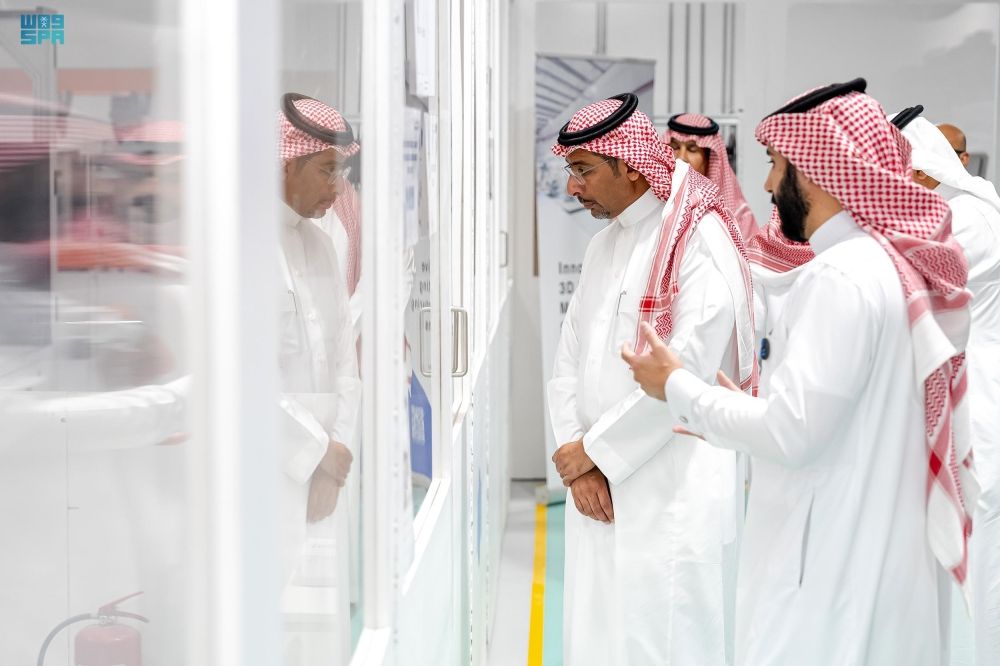 وزير الصناعة يزور عددًا من المشروعات الجديدة في المدينتين الصناعيتين الأولى والثانية بالدمام - واس