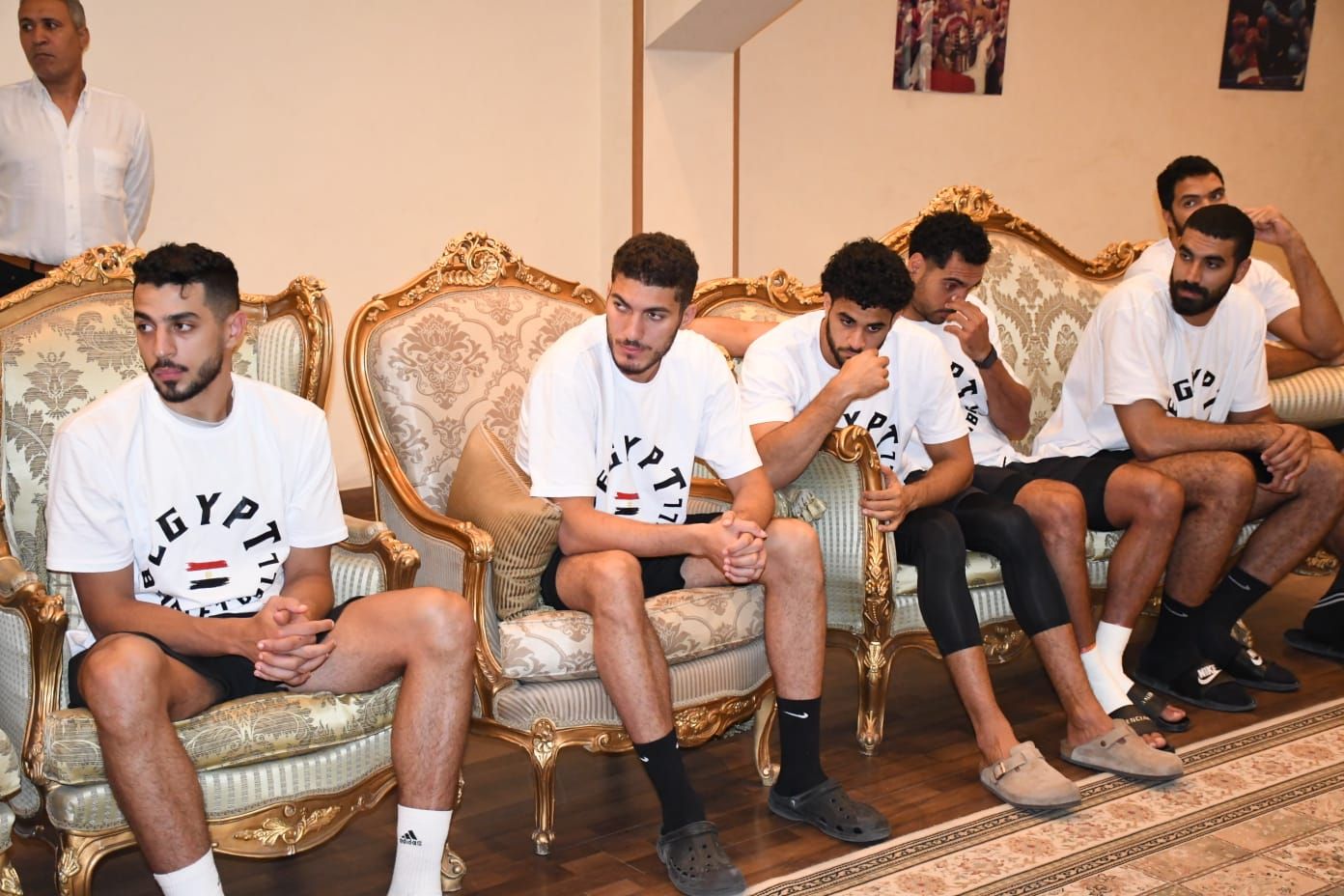 لاعب المنتخب لاعب المنتخب