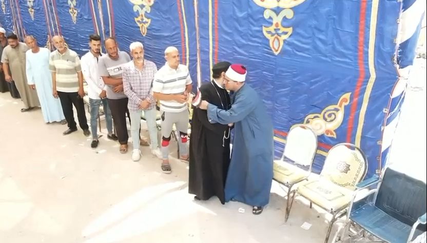 أئمة وقساوسة إيد واحدة أمام اللجان أئمة وقساوسة إيد واحدة أمام اللجان