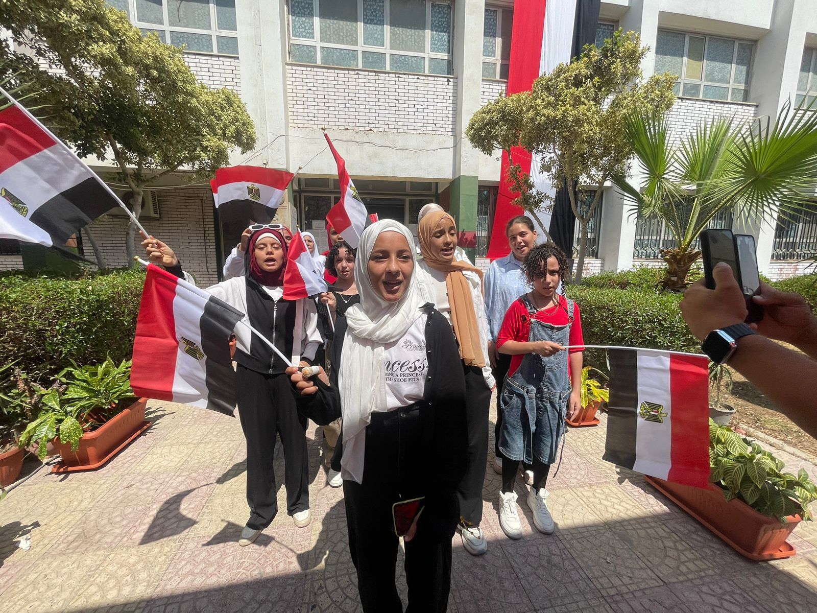 بالاعلااااااااااااااااااااااااااااااام بالاعلااااااااااااااااااااااااااااااام