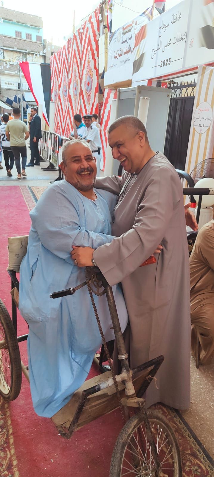 رومانى يشارك بالانتخابات رومانى يشارك بالانتخابات