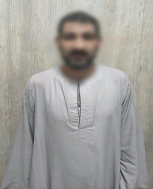 أحد المتهمين بالتعدي على سيدة في الجيزة أحد المتهمين بالتعدي على سيدة في الجيزة