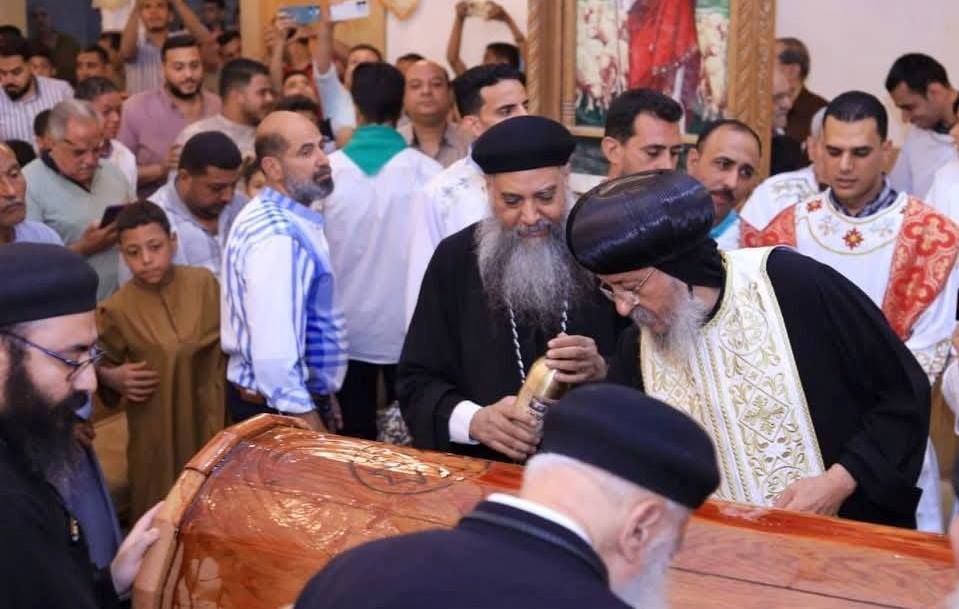 الاحتفال بعيد استشهاد الأم دولاجى وأولادها الأربعة بإسنا