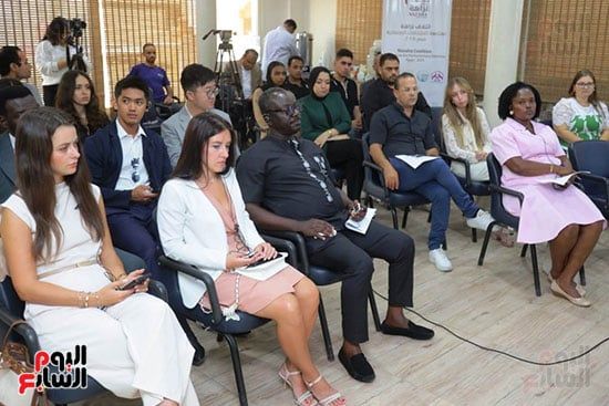 جانب من المؤتمر (8) جانب من المؤتمر (8)