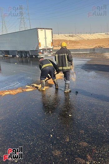 فنطاس-محملة-بـ-35-طن-جاز-بطريق-السويس-الصحراوى-(4)