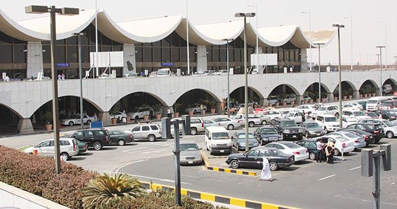 السيطرة على حريق محدود بمطار المؤسس في جدة
