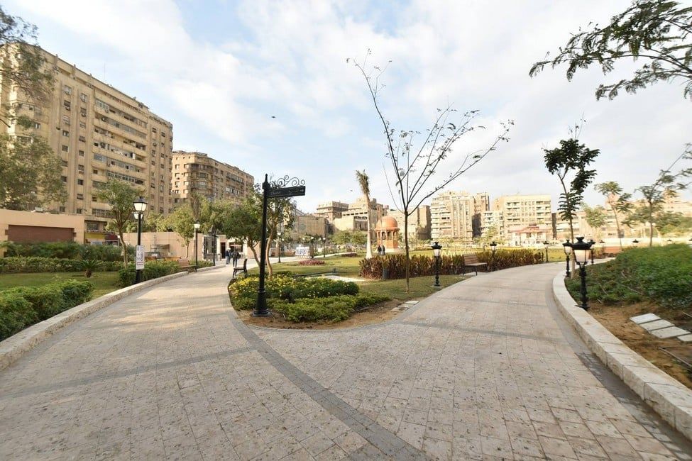 ممرات الحديقة (1)