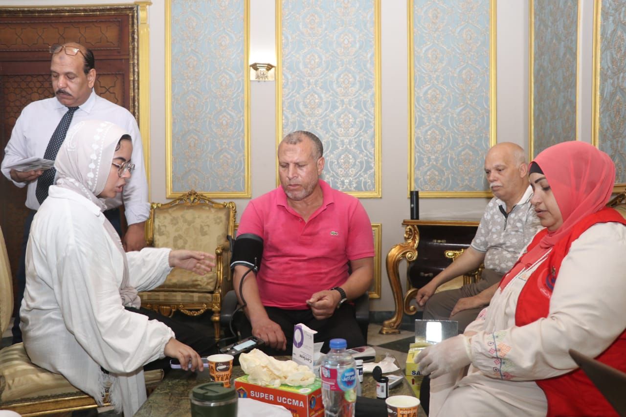 نقابة المعلمين تستضيف قافلة طبية ضمن المبادرة الرئاسية 100 مليون صحة نقابة المعلمين تستضيف قافلة طبية ضمن المبادرة الرئاسية 100 مليون صحة