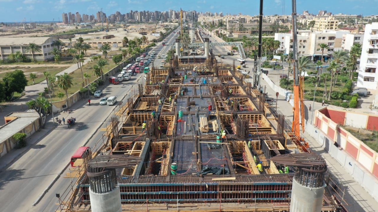 أعمال تركيب الكمرات بمترو الاسكندرية (1) أعمال تركيب الكمرات بمترو الاسكندرية (1)