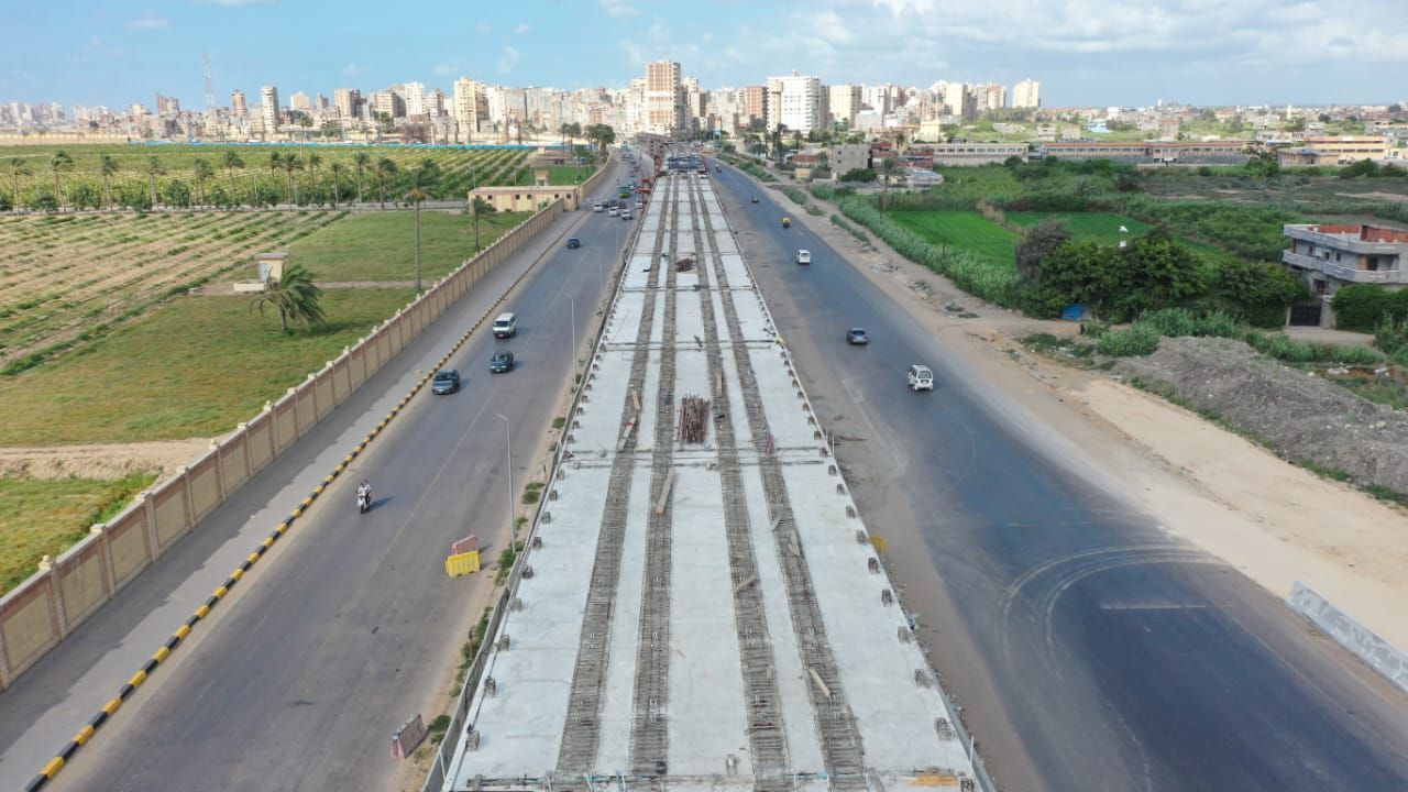 تقدم أعمال تركيب الكمرات (1) تقدم أعمال تركيب الكمرات (1)