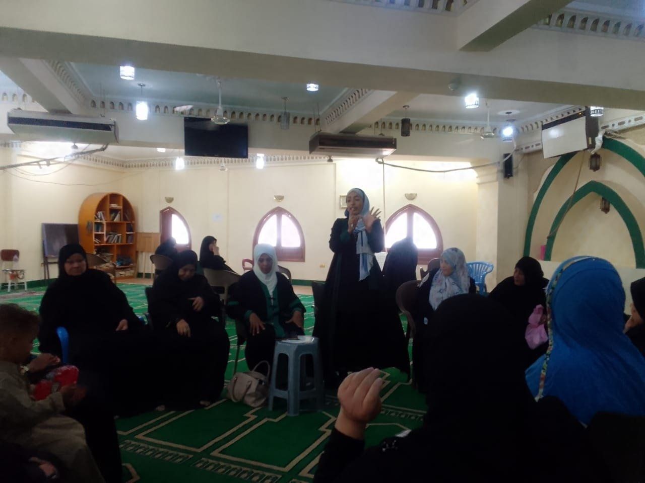 فعاليات القافلة الدعوية للواعظات لدعم السيدات في عدد من المساجد
