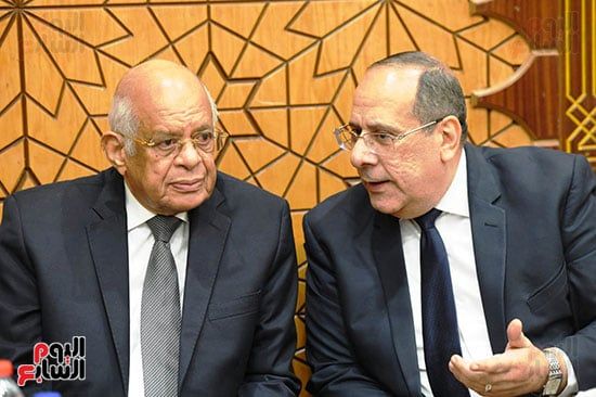 الدكتور على عبدالعال رئيس مجلس النواب السابق (2) الدكتور على عبدالعال رئيس مجلس النواب السابق (2)