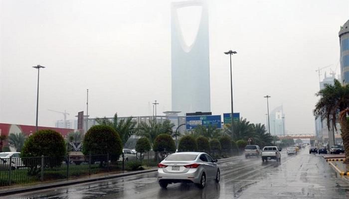 أمطار رعدية على 11 منطقة اليوم