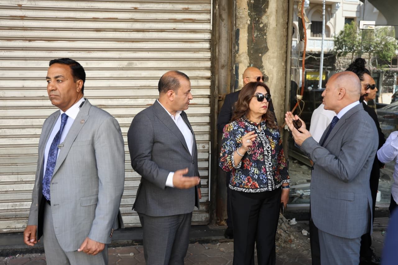 وزيرة التنمية المحلية ومحافظ القاهرة يتفقدان تطوير شارع إبراهيم باشا بمنطقة الكوربة (2) وزيرة التنمية المحلية ومحافظ القاهرة يتفقدان تطوير شارع إبراهيم باشا بمنطقة الكوربة (2)
