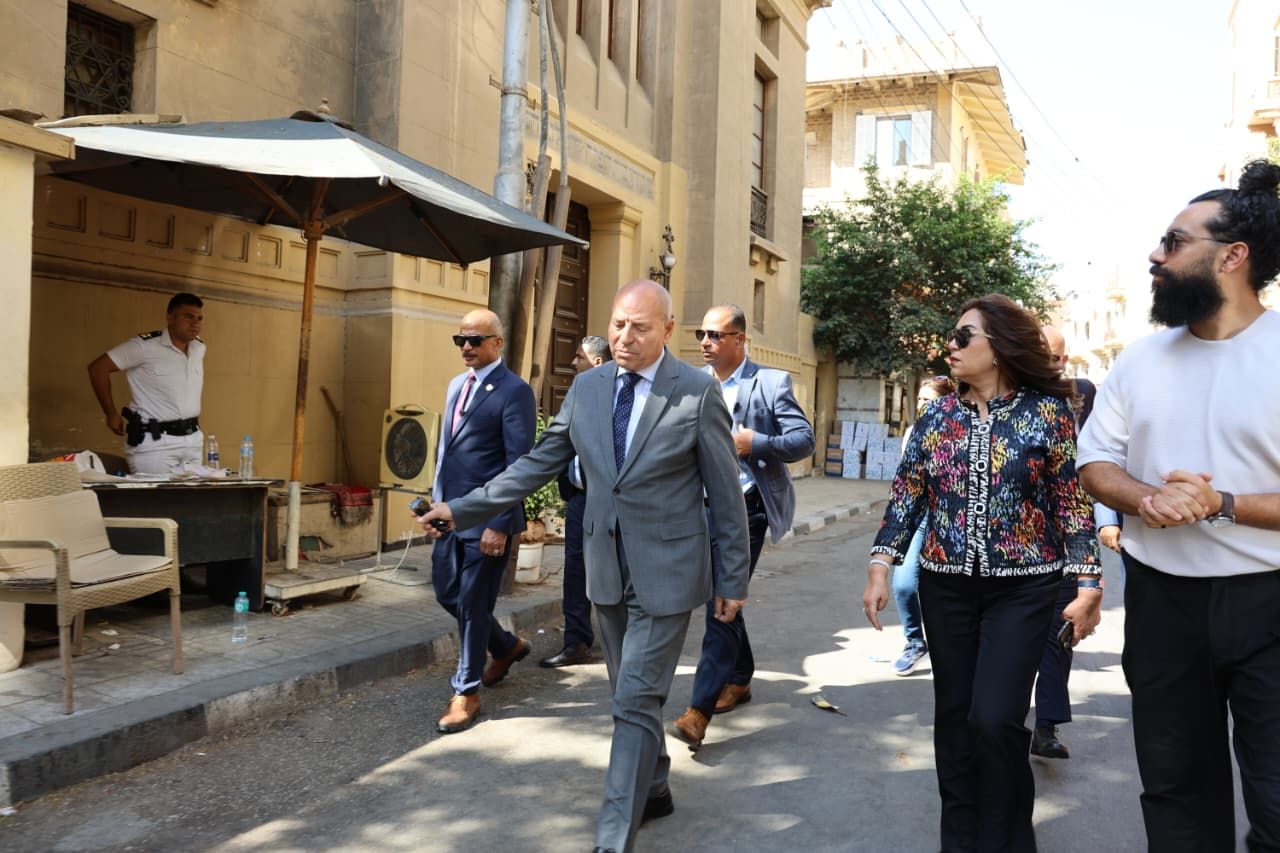 وزيرة التنمية المحلية ومحافظ القاهرة يتفقدان تطوير شارع إبراهيم باشا بمنطقة الكوربة (3) وزيرة التنمية المحلية ومحافظ القاهرة يتفقدان تطوير شارع إبراهيم باشا بمنطقة الكوربة (3)
