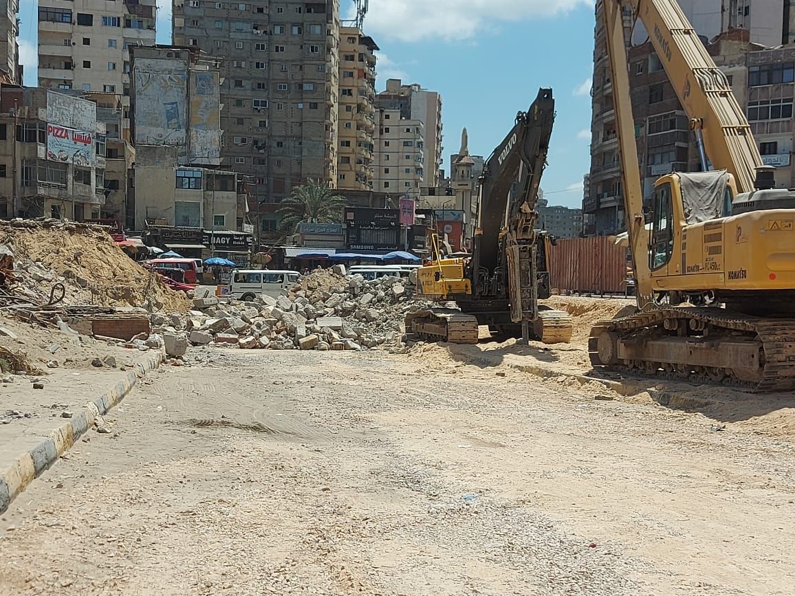 آثار هدم الكوبرى
