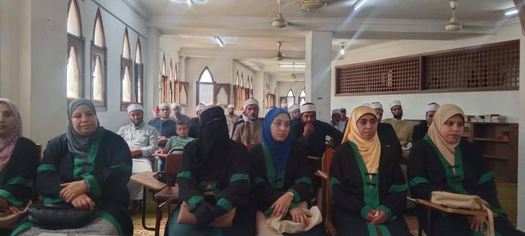 توجيه الواعظات والائمة بالمساجد توجيه الواعظات والائمة بالمساجد