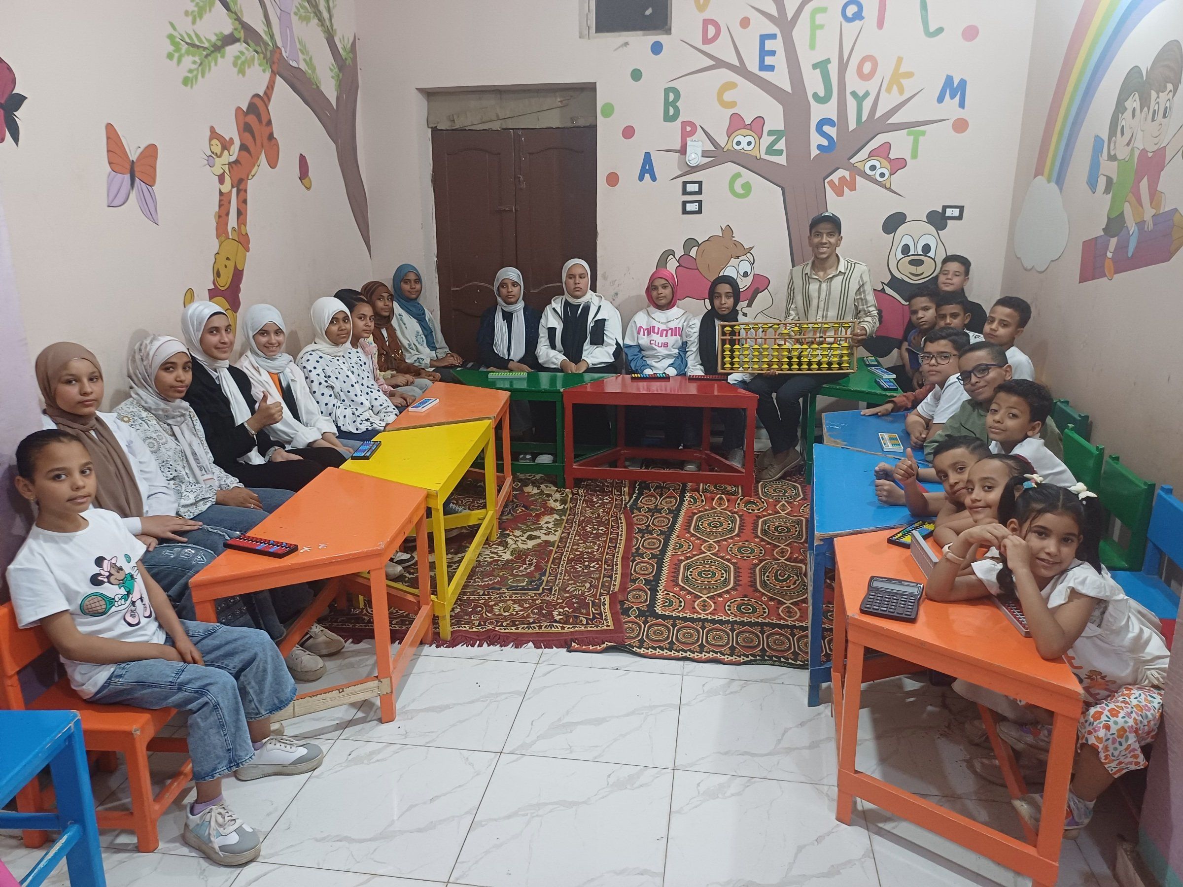 ‪مدرب الحسابات الذهنية مع الأطفال