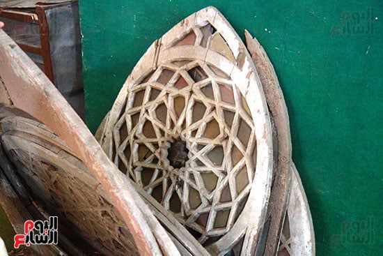 بقايا النوافذ أثر الأنفجار