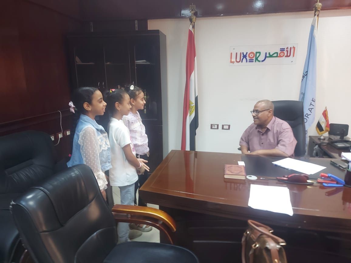 رئيس مدينة إسنا يستقبل فريق مشروع ابنتي الغالية لدعم الفتيات رئيس مدينة إسنا يستقبل فريق مشروع ابنتي الغالية لدعم الفتيات