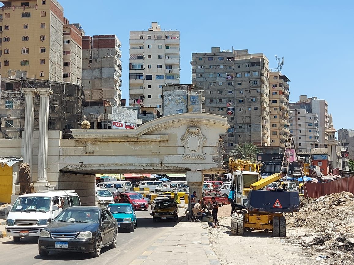 اعمال هدم الكوبرى
