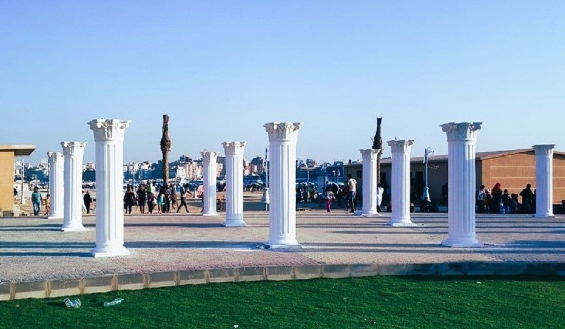 هنا شاطئ الغرام أشهر شواطئ مطروح ومصر (6) هنا شاطئ الغرام أشهر شواطئ مطروح ومصر (6)
