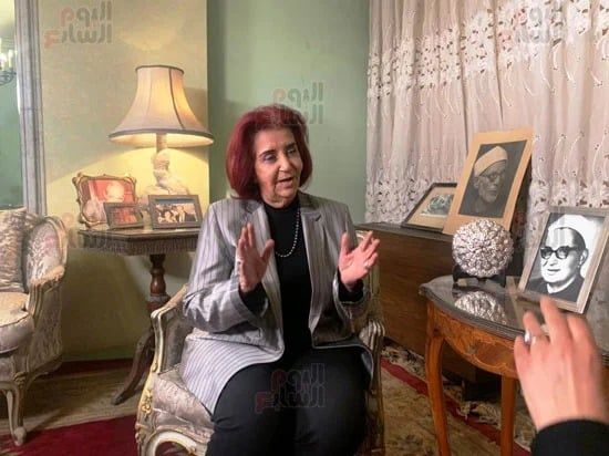 الشيخ أحمد حسن الباقورى أول وزير أوقاف في حكومة ثورة يوليو السيدة عزة الباقورى الشيخ أحمد حسن الباقورى أول وزير أوقاف في حكومة ثورة يوليو السيدة عزة الباقورى