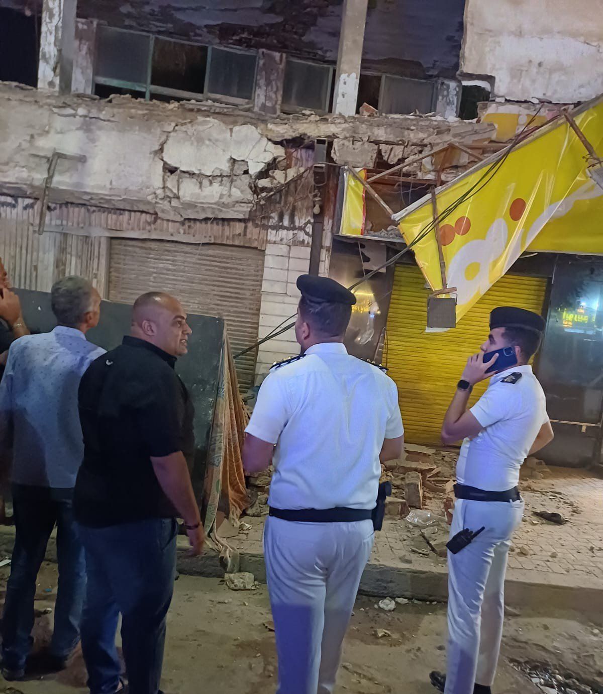 انهيار أجزاء من عقار في البيطاش الإسكندرية انهيار أجزاء من عقار في البيطاش الإسكندرية