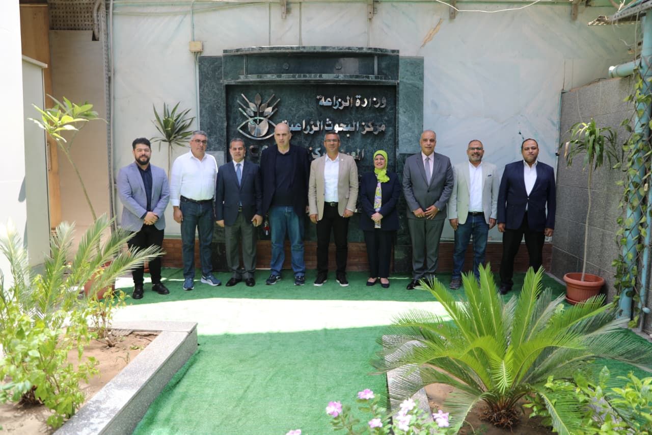 جانب من الزيارة جانب من الزيارة