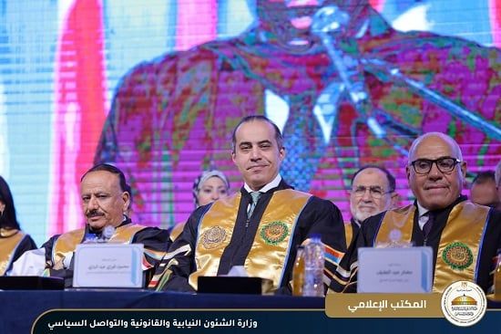 أثناء الاحتفال (6)