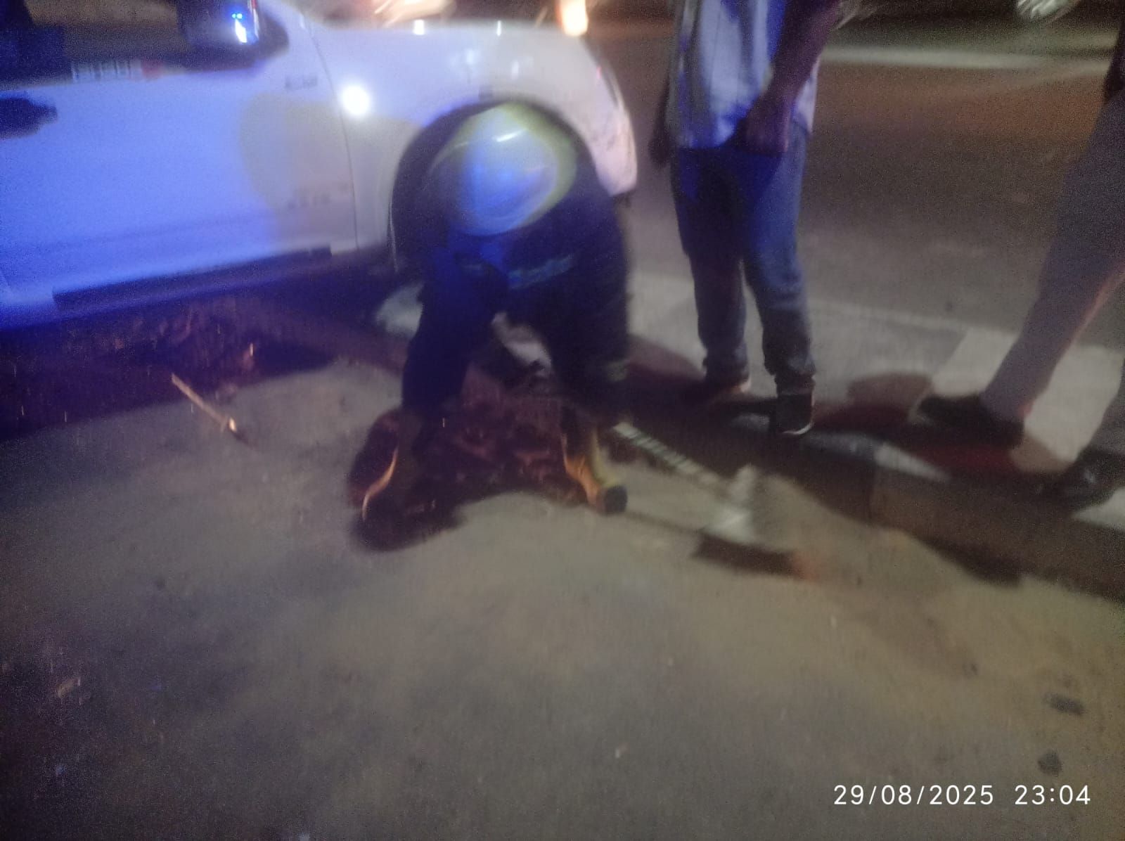 حادث تصادم سيارتين بمحور حسب الله الكفراوى (1) حادث تصادم سيارتين بمحور حسب الله الكفراوى (1)