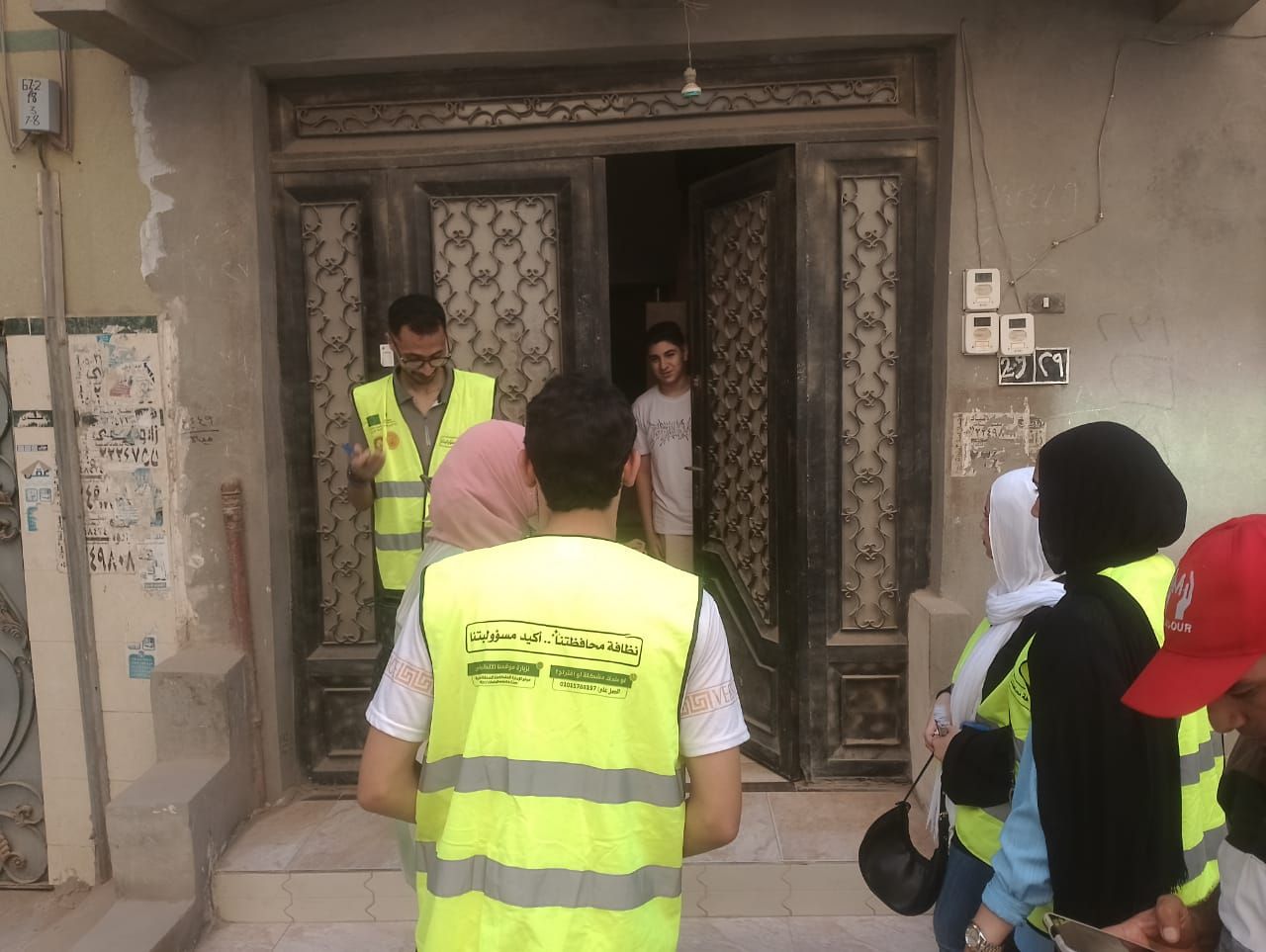 العاملين والقائمين على برنامج النظافة بشوارع محافظة الدقهلية (5) العاملين والقائمين على برنامج النظافة بشوارع محافظة الدقهلية (5)