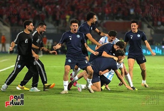 فرحة لاعبي بيراميدز بالهدف فرحة لاعبي بيراميدز بالهدف