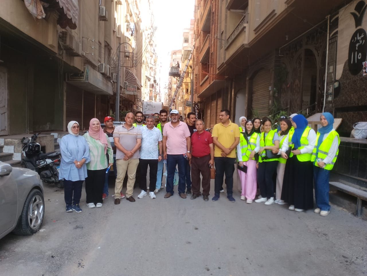 العاملين والقائمين على برنامج النظافة بشوارع محافظة الدقهلية (4) العاملين والقائمين على برنامج النظافة بشوارع محافظة الدقهلية (4)
