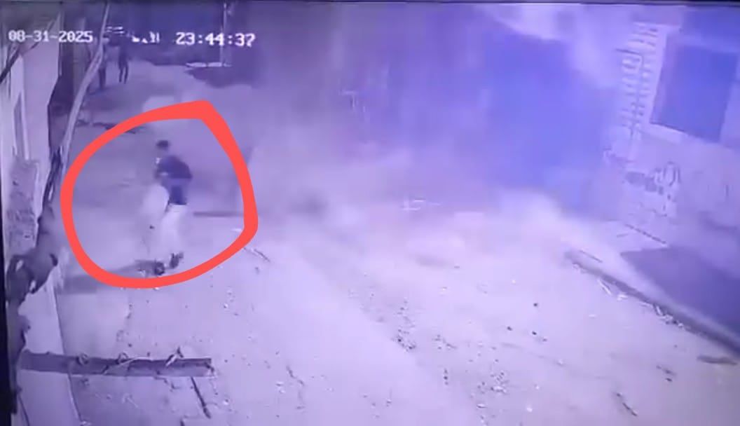 لحظة انهيار العقار لحظة انهيار العقار