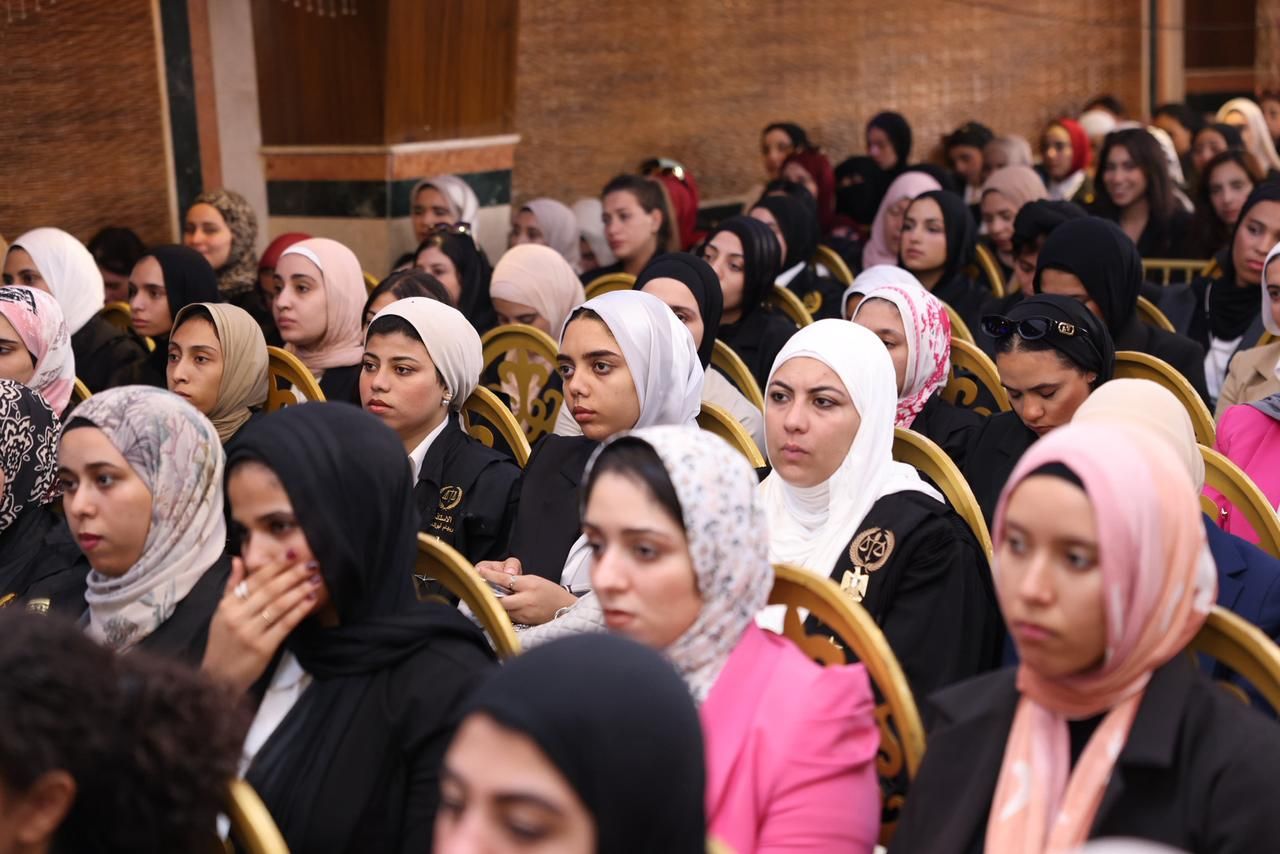 جلسة حلف اليمين للمحامين الجدد (7) جلسة حلف اليمين للمحامين الجدد (7)