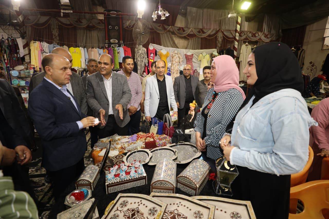توفير المنتجات اليدوية بالمعرض توفير المنتجات اليدوية بالمعرض