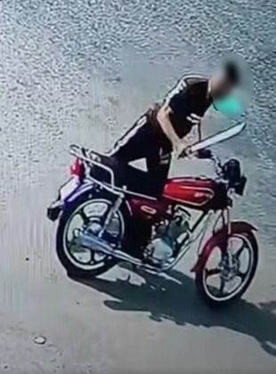 25120-ضبط-المتهمين-(1) 25120-ضبط-المتهمين-(1)