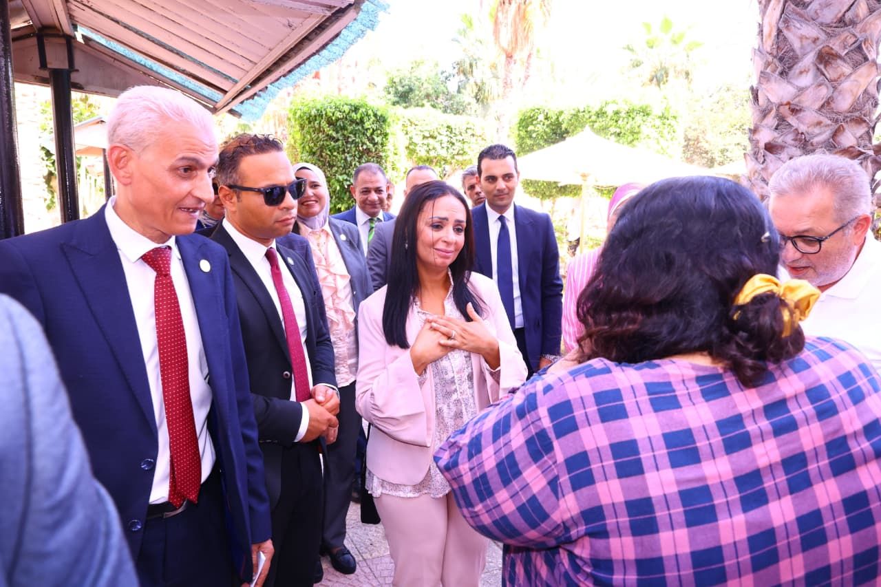 وصول الدكتورة مايا مرسى وزيرة التضامن