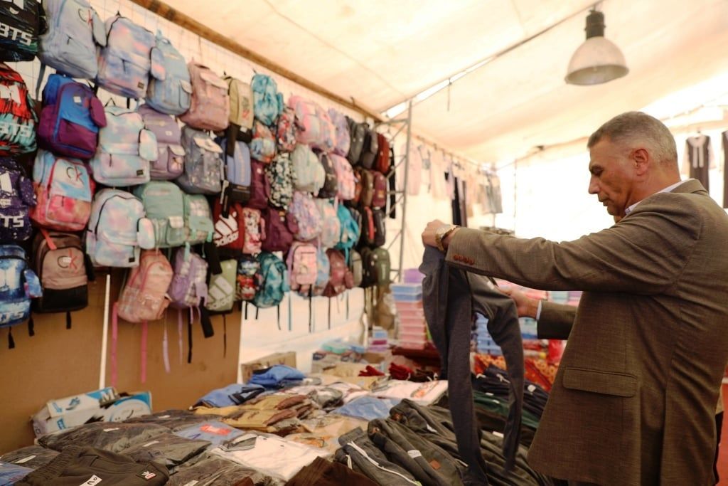 محافظ أسوان يتابع جودة المنتج محافظ أسوان يتابع جودة المنتج
