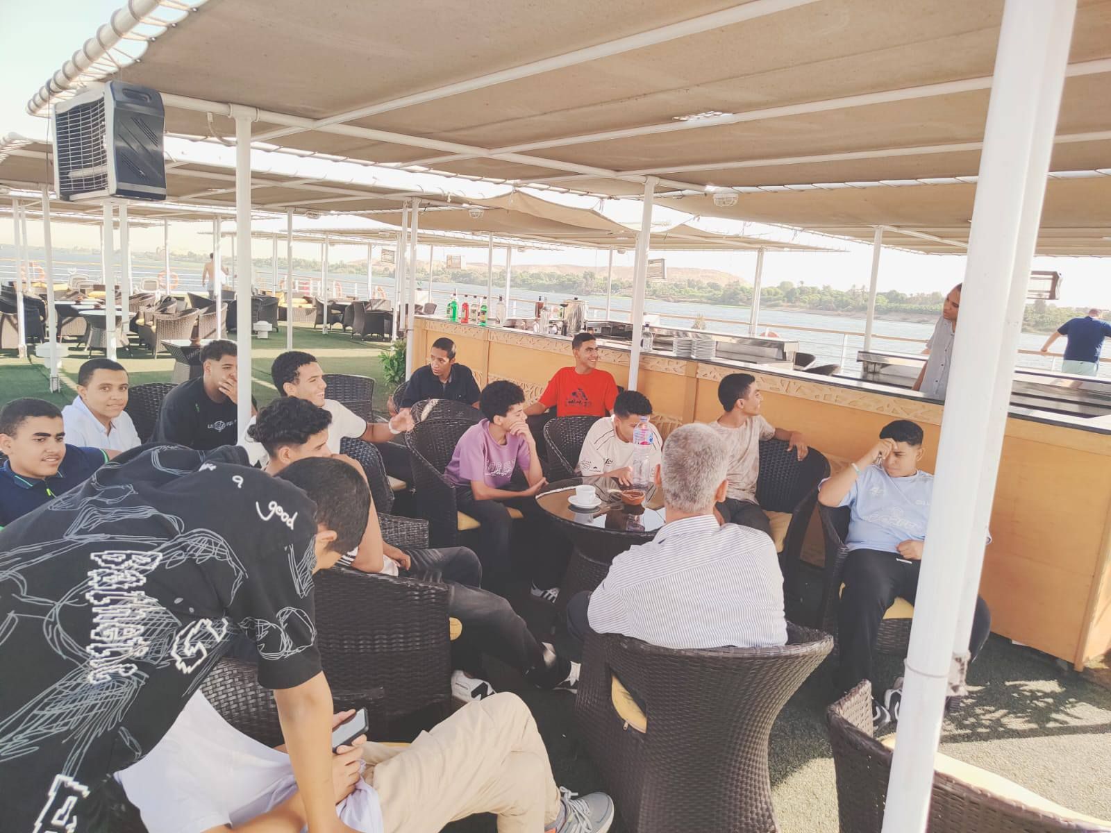 رحلة لطلبة الأزهر الشريف ضمن مبادرة التوعية السياحية بين الأقصر وإسنا رحلة لطلبة الأزهر الشريف ضمن مبادرة التوعية السياحية بين الأقصر وإسنا