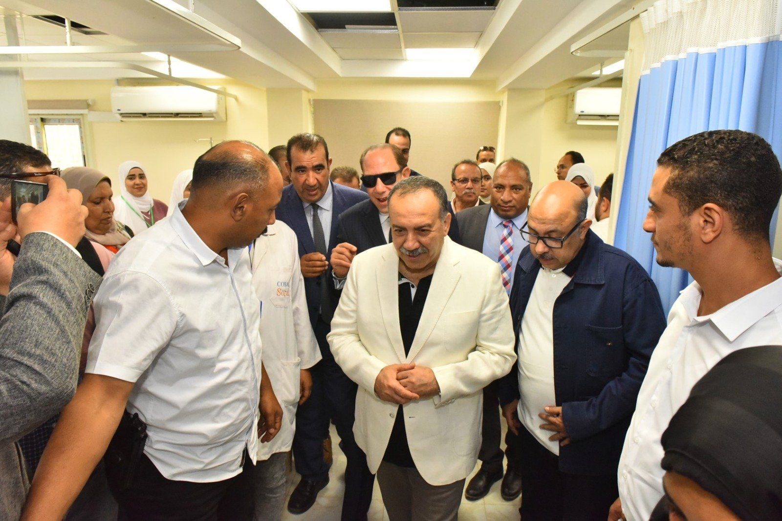 محافظ أسيوط يشهد التشغيل التجريبي لمستشفى أورام ديروط محافظ أسيوط يشهد التشغيل التجريبي لمستشفى أورام ديروط