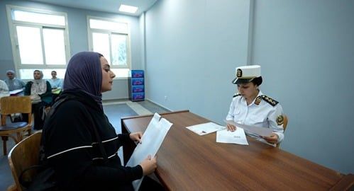 توافد الطلاب على كلية الشرطة لأداء الاختبارات المقررة (5) توافد الطلاب على كلية الشرطة لأداء الاختبارات المقررة (5)