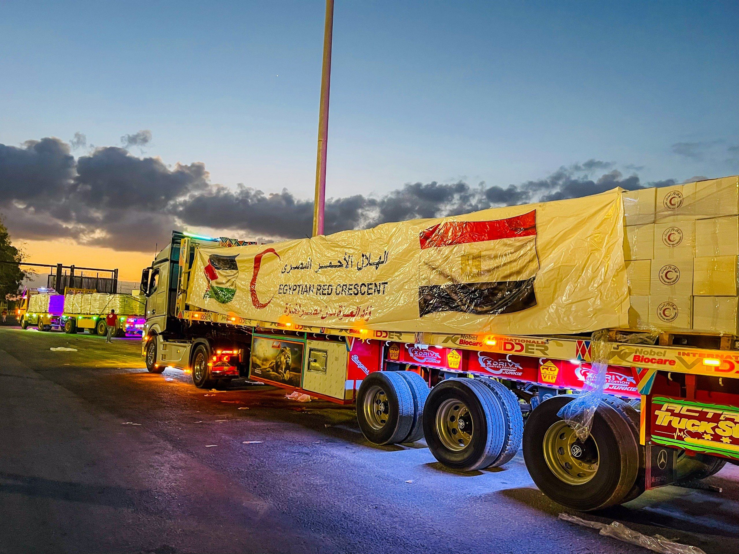 إطلاق قافلة «زاد العزة» الـ 29 إلى غزة إطلاق قافلة «زاد العزة» الـ 29 إلى غزة