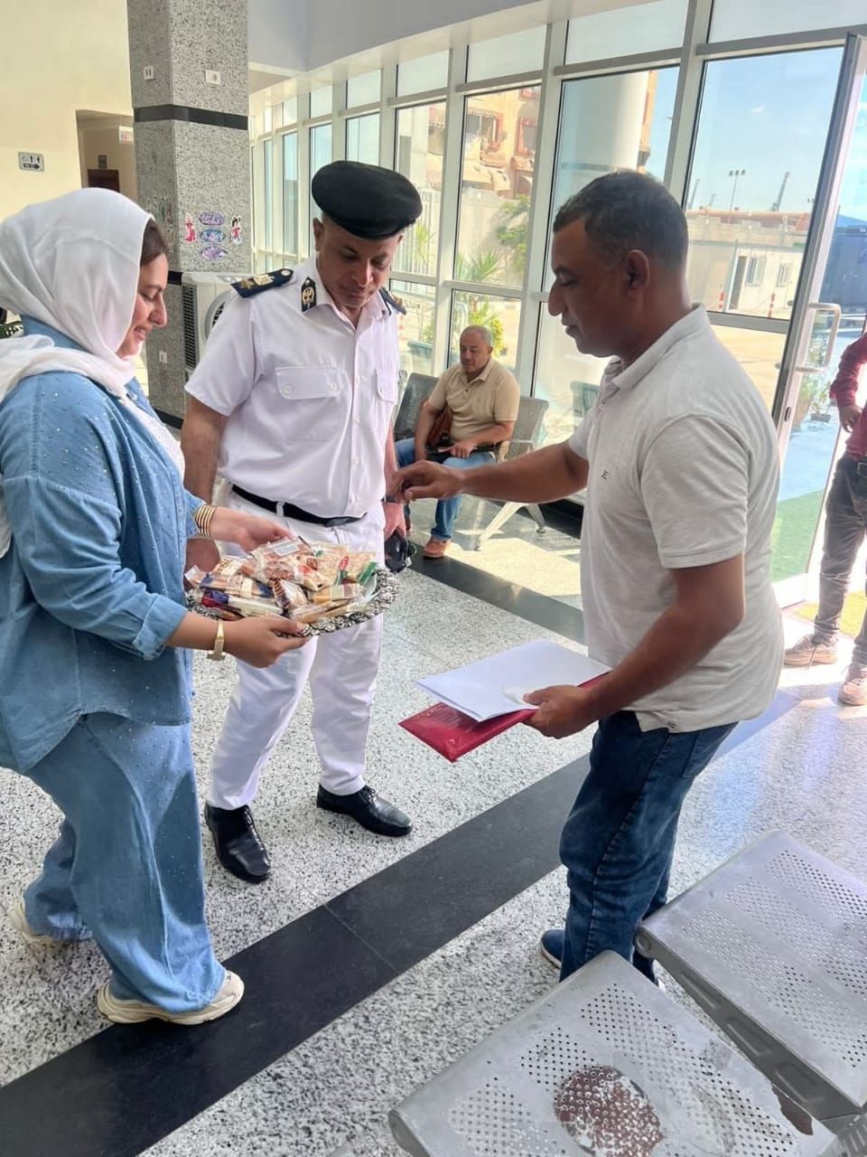 التوزيع علي المولطنين التوزيع علي المولطنين