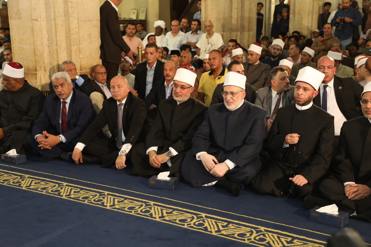 وزير الأوقاف ومحافظ القاهرة خلال الاحتفالية