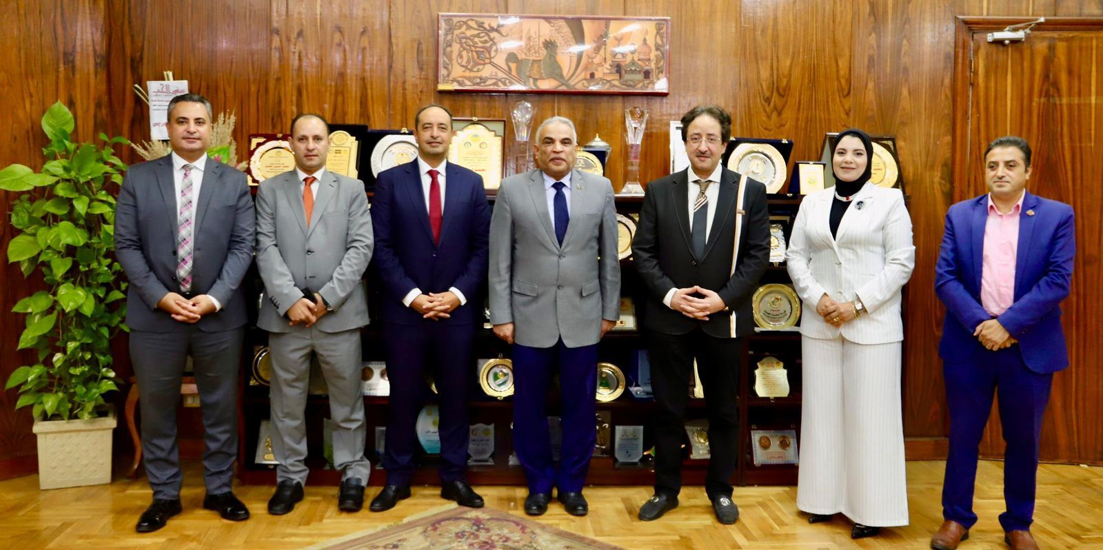 خلال استقبل رئيس جامعة طنطا مدير صندوق مكافحة الإدمان خلال استقبل رئيس جامعة طنطا مدير صندوق مكافحة الإدمان