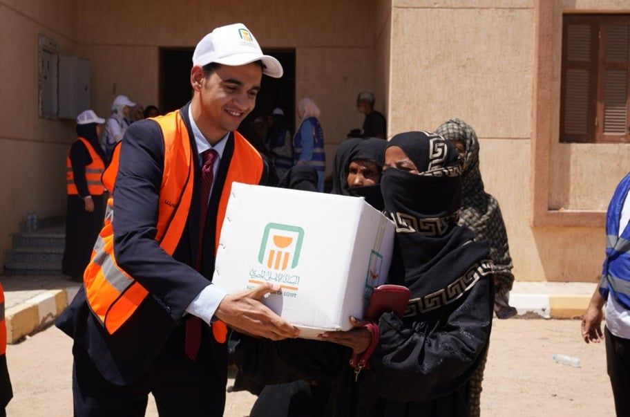 أعلن البنك الأهلي المصري عن مشاركته الفعالة في مبادرة “معاً بالوعي نحميها” (5) أعلن البنك الأهلي المصري عن مشاركته الفعالة في مبادرة “معاً بالوعي نحميها” (5)