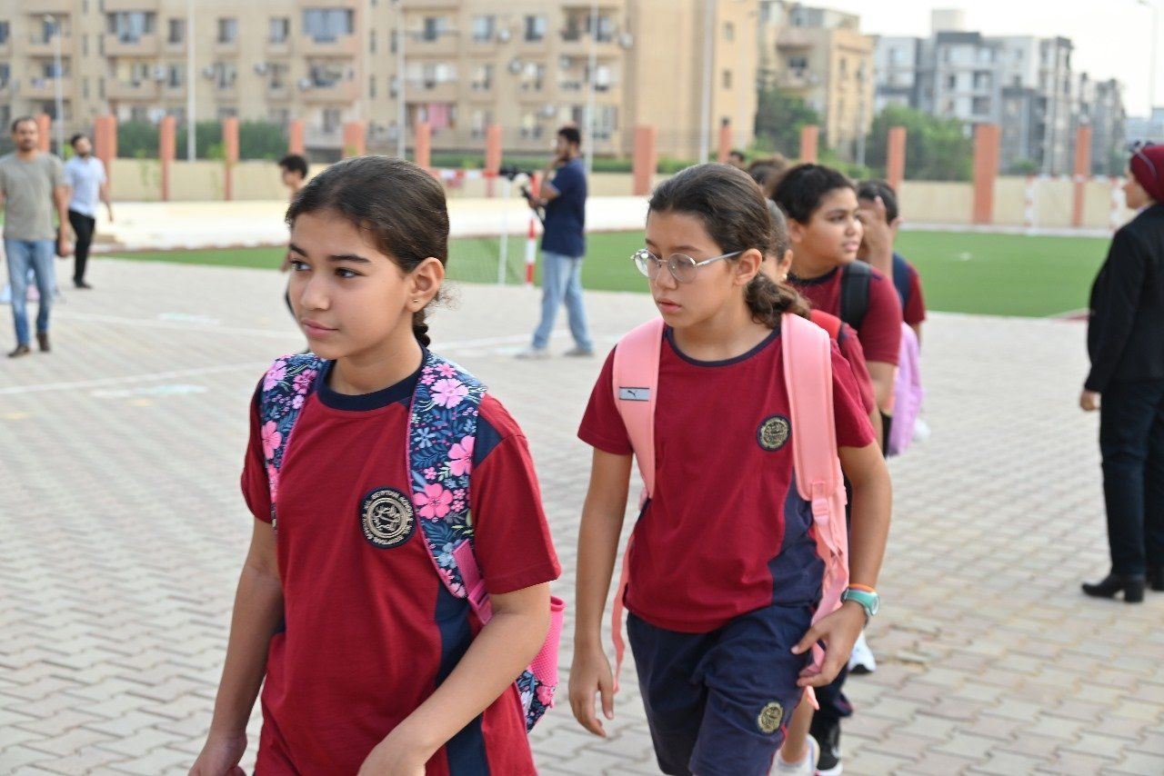 طلاب مدارس النيل المصرية أثناء الدراسة وممارسة الأنشطة بالعام الدراسى (2) طلاب مدارس النيل المصرية أثناء الدراسة وممارسة الأنشطة بالعام الدراسى (2)